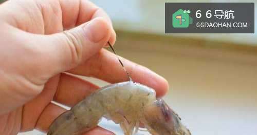 【黑胡椒炒大虾】简单做法