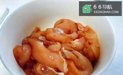 怎么样处理出家常菜系列之金针菇炒鸡胸肉